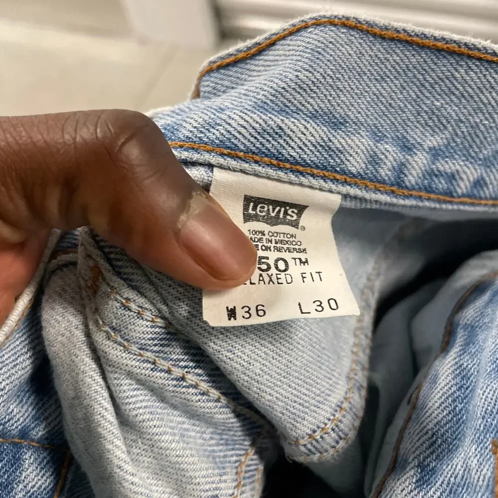 90s vintage baggy paper tab Levi’s 550 jeans 36x30